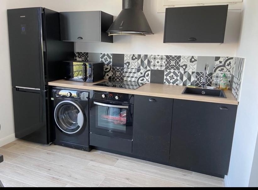 Ajaccio Magnifique T2 45M2 Neuf 5 Personnes Clim Wifi Stationnement Gratuit Centre Ville Plage A 300M 외부 사진