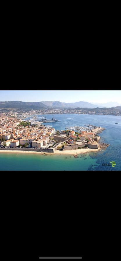 Ajaccio Magnifique T2 45M2 Neuf 5 Personnes Clim Wifi Stationnement Gratuit Centre Ville Plage A 300M 외부 사진